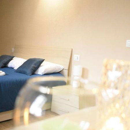 Casa Peschiera-Linate-Milano Apartment Peschiera Borromeo Bagian luar foto