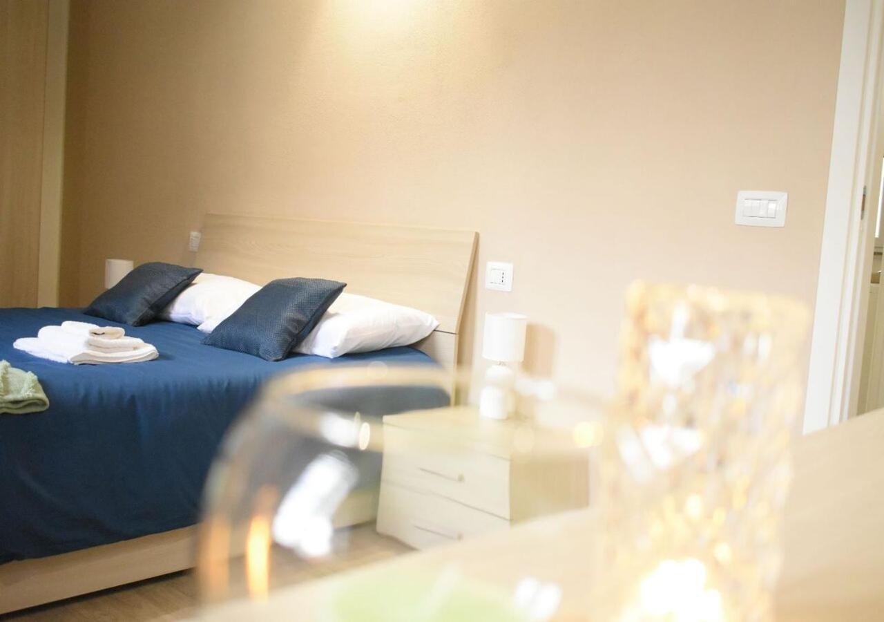 Casa Peschiera-Linate-Milano Apartment Peschiera Borromeo Bagian luar foto